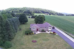 3549 Cedar Dr, Lehigh Township, PA 18088 - Photo 3
