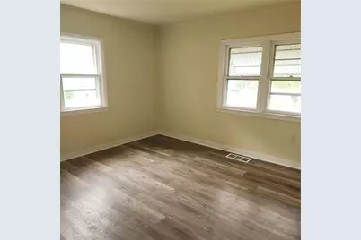 3231 Earl St, Laureldale Borough, PA 19605 - Photo 5