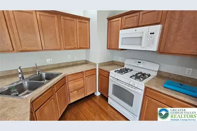 5262 Chandler Way, South Whitehall Township, PA 18069 - Photo 11