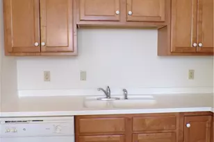 1624 Whitehall St, Allentown City, PA 18102 - Photo 5