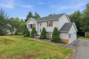 209 Center Dr, Tunkhannock Twp, PA 18610 - Photo 5