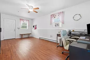 209 Center Dr, Tunkhannock Twp, PA 18610 - Photo 25