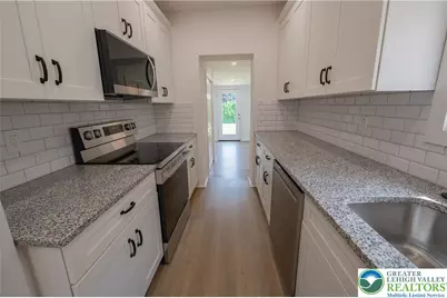 309 N 2nd Street, Emmaus Boro, PA 18049 - Photo 11
