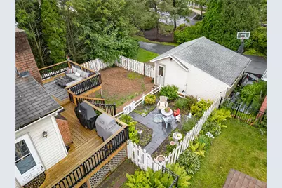 107 N Green Street, Nazareth Boro, PA 18064 - Photo 11