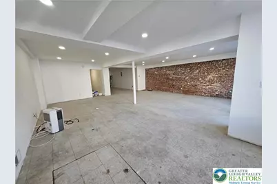 322 Ridge Avenue, Allentown City, PA 18102 - Photo 5