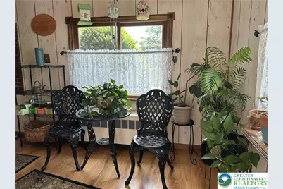 556 Walnut Drive, Lehigh Township, PA 18067 - Photo 3