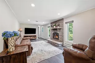 226 Circle Dr S, Hamilton Twp, PA 18353 - Photo 5