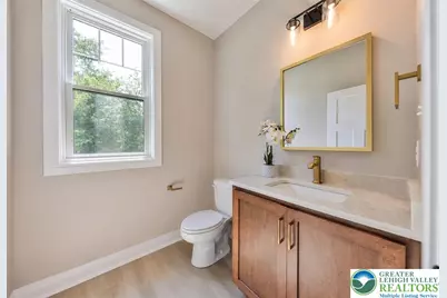 4740 Hillcrest Lane, Whitehall Township, PA 18052 - Photo 15