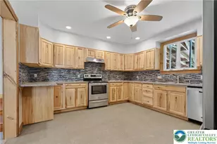 43 E Phillips St, Coaldale Boro, PA 18218 - Photo 11