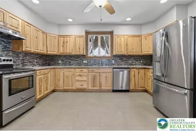 43 E Phillips Street, Coaldale Boro, PA 18218 - Photo 9