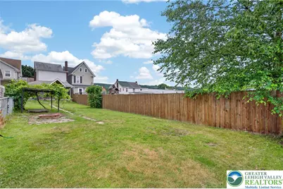 43 E Phillips Street, Coaldale Boro, PA 18218 - Photo 19