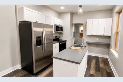 723 Broadway, Bethlehem City, PA 18015 - Photo 3
