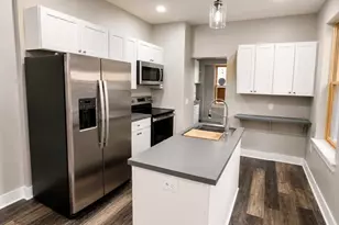 723 Broadway, Bethlehem City, PA 18015 - Photo 3