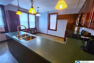 1006 Cherokee St, Fountain Hill Boro, PA 18015 - Photo 5