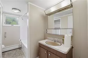 242 Hudsondale St, Weatherly Boro, PA 18255 - Photo 15