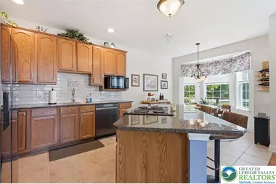 2905 Green Court, Forks, PA 18040 - Photo 5