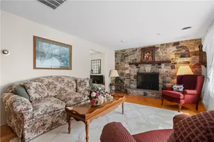 121 Timberlane Dr, Washington Twp, PA 18013 - Photo 15