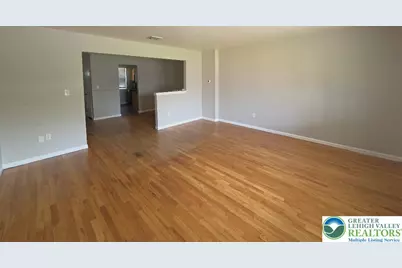 1747 Schoenersville Road, Bethlehem City, PA 18018 - Photo 3