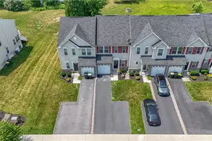 1142 Westminster Dr, Upper Macungie Township, PA 18031 - Photo 3