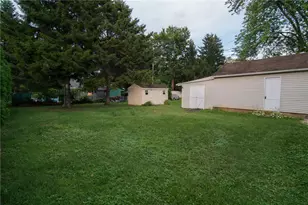 1445 N Muhlenberg St, South Whitehall Township, PA 18104 - Photo 43