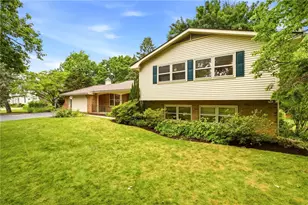 2844 Edgemont Dr, Salisbury Township, PA 18103 - Photo 3