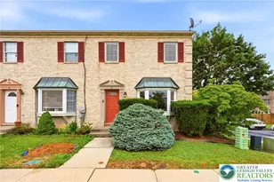 8 Lincoln Pl, Whitehall Township, PA 18052 - Photo 1