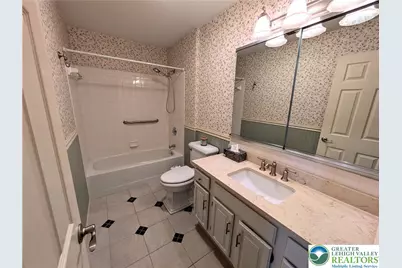 5634 Merion Lane, Lower Macungie Township, PA 18062 - Photo 17