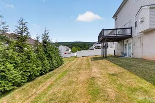 3821 Rittenhouse Rd, Lower Macungie Township, PA 18062 - Photo 13