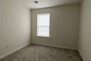 336 Central Park Ave, Bethlehem City, PA 18018 - Photo 11