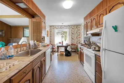 1901 Saucon Lane, Lower Saucon Township, PA 18015 - Photo 13
