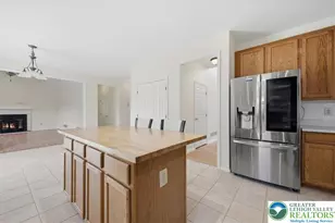 2362 Cross Creek Rd, Lower Macungie Township, PA 18062 - Photo 9