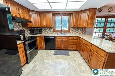 4290 Ascot Circle, Lower Macungie Township, PA 18103 - Photo 5