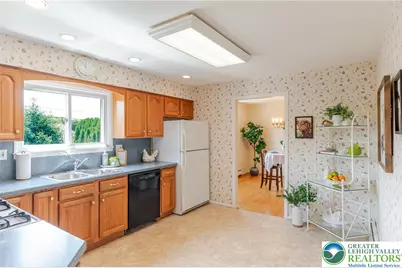 2130 Wisteria Road, Lower Macungie Township, PA 18062 - Photo 17