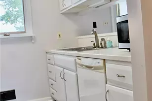 28 Covington Pl, Catasauqua Boro, PA 18032 - Photo 7