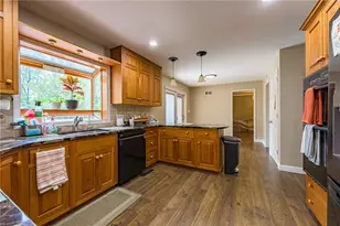 4620 Hale Ln, Emmaus Boro, PA 18049 - Photo 11