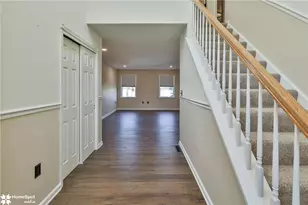 124 Stephanie Dr, Palmer Twp, PA 18045 - Photo 3
