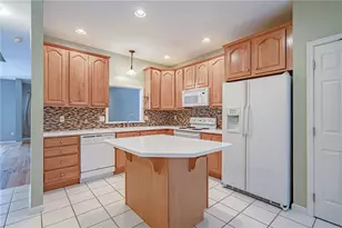 6608 Mine Dr, Macungie Boro, PA 18062 - Photo 9