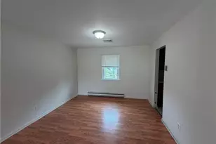 227 Burrell Blvd, Allentown City, PA 18104 - Photo 9