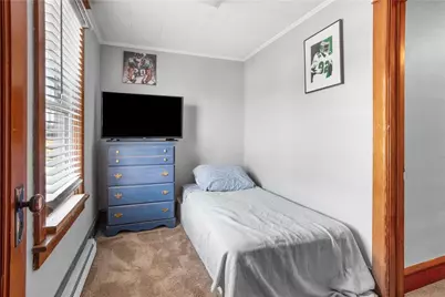27 E Chestnut Street, Nazareth Boro, PA 18064 - Photo 17