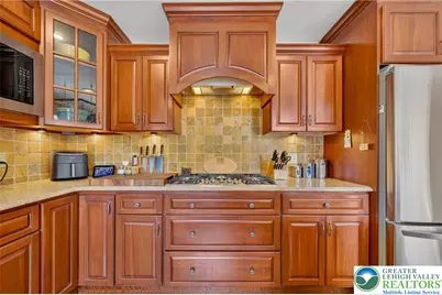 210 Frutchey Court, Upper Mt Bethel Twp, PA 18343 - Photo 27