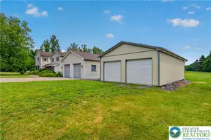 210 Frutchey Ct, Upper Mt Bethel Twp, PA 18343 - Photo 3