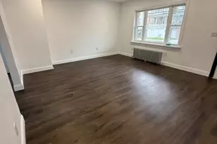 1067 Wilkes Barre St, Easton, PA 18042 - Photo 3