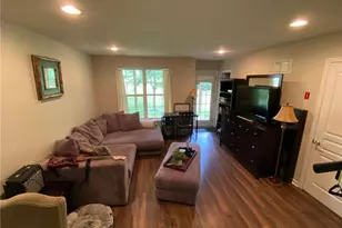 8494 Putnam Ct, Upper Macungie Township, PA 18031 - Photo 3