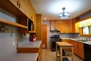 2233 Aster Rd, Macungie Boro, PA 18062 - Photo 7