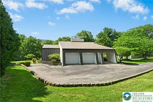 80 Sutton Pl, Palmer Twp, PA 18045 - Photo 5