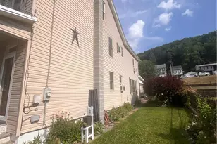 231 West Railroad, Nesquehoning, PA 18250 - Photo 3