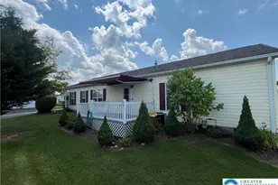 671 Kykuit Pl, Forks, PA 18040 - Photo 3