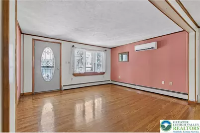 427 E Patterson Street, Lansford, PA 18232 - Photo 5