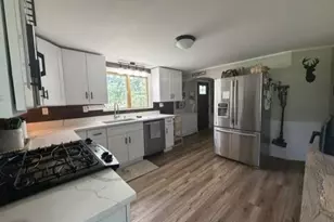 7822 N Delaware Dr, Lower Mt Bethel Twp, PA 18013 - Photo 17