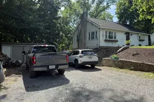 7822 N Delaware Dr, Lower Mt Bethel Twp, PA 18013 - Photo 3